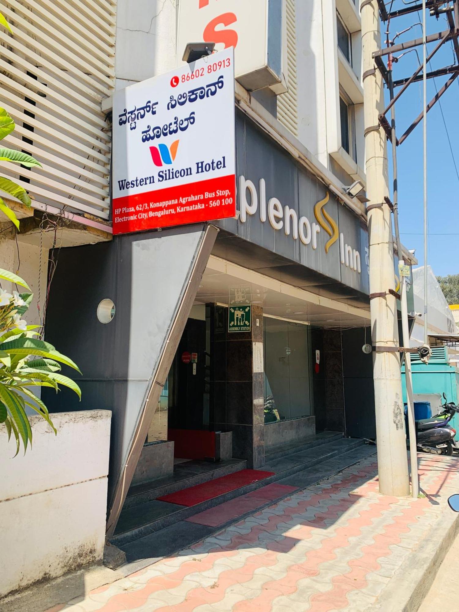 Western Silicon Hotel Kammasandra Exterior foto